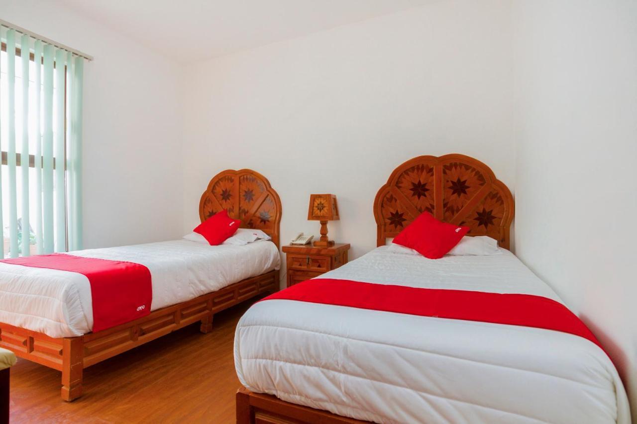 Oyo Hotel Montes, Atlixco Puebla エクステリア 写真