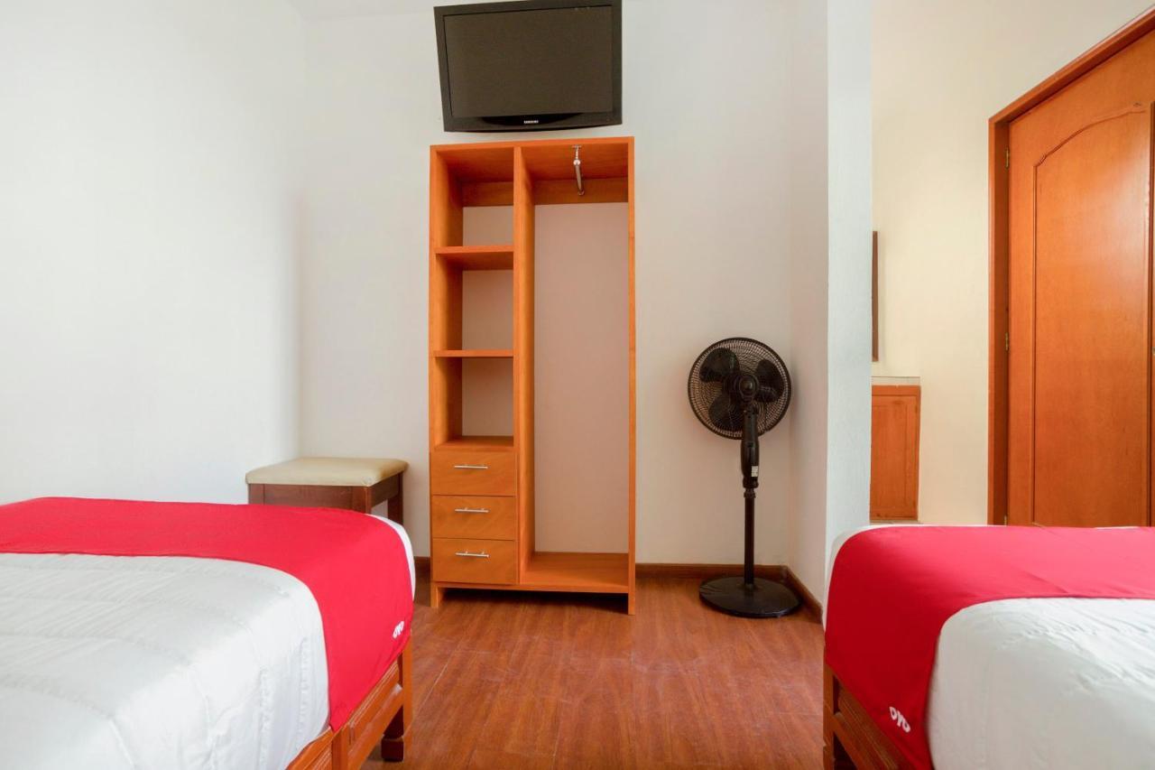 Oyo Hotel Montes, Atlixco Puebla エクステリア 写真