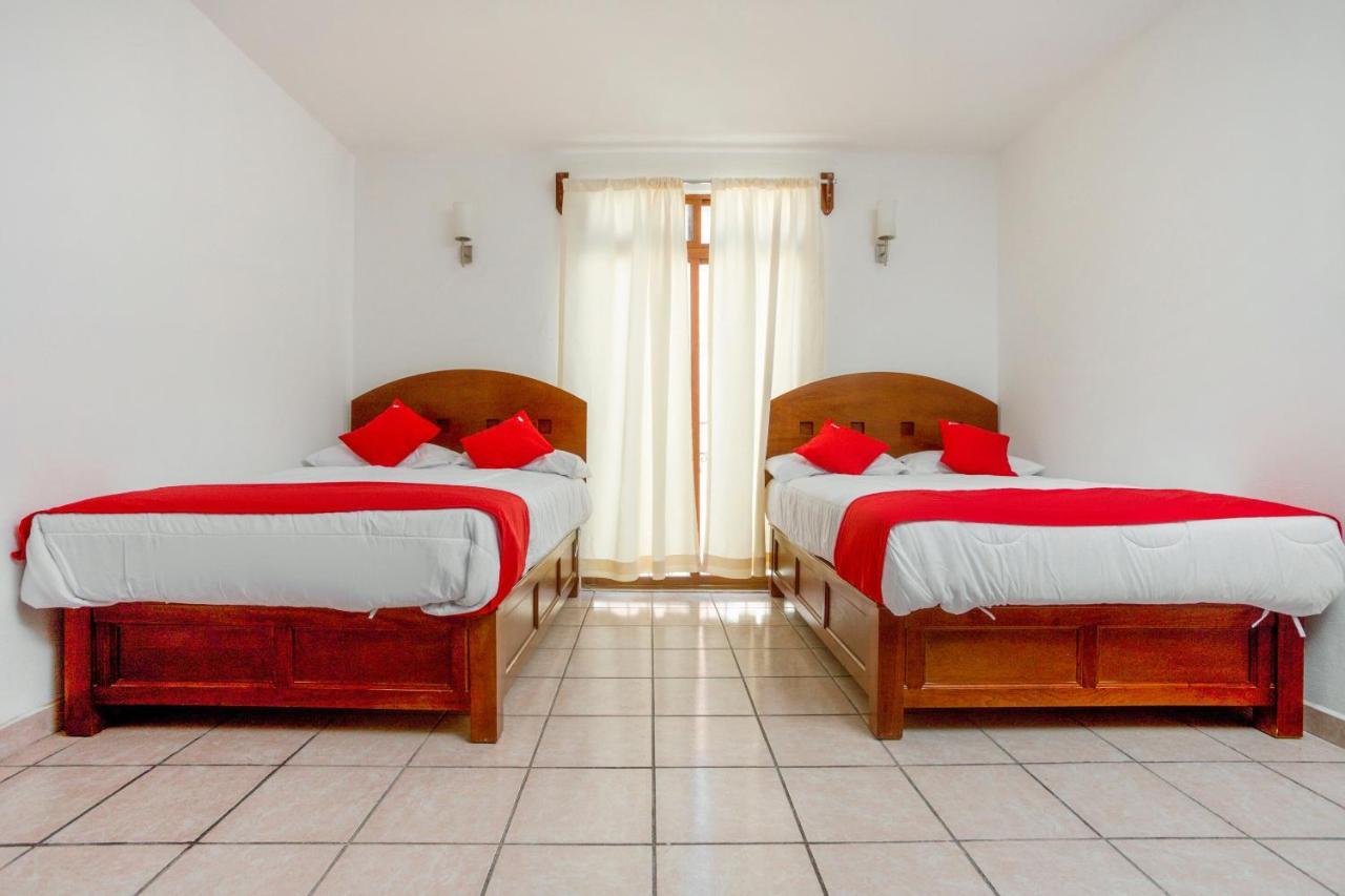 Oyo Hotel Montes, Atlixco Puebla エクステリア 写真