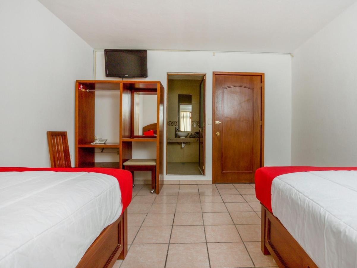 Oyo Hotel Montes, Atlixco Puebla エクステリア 写真