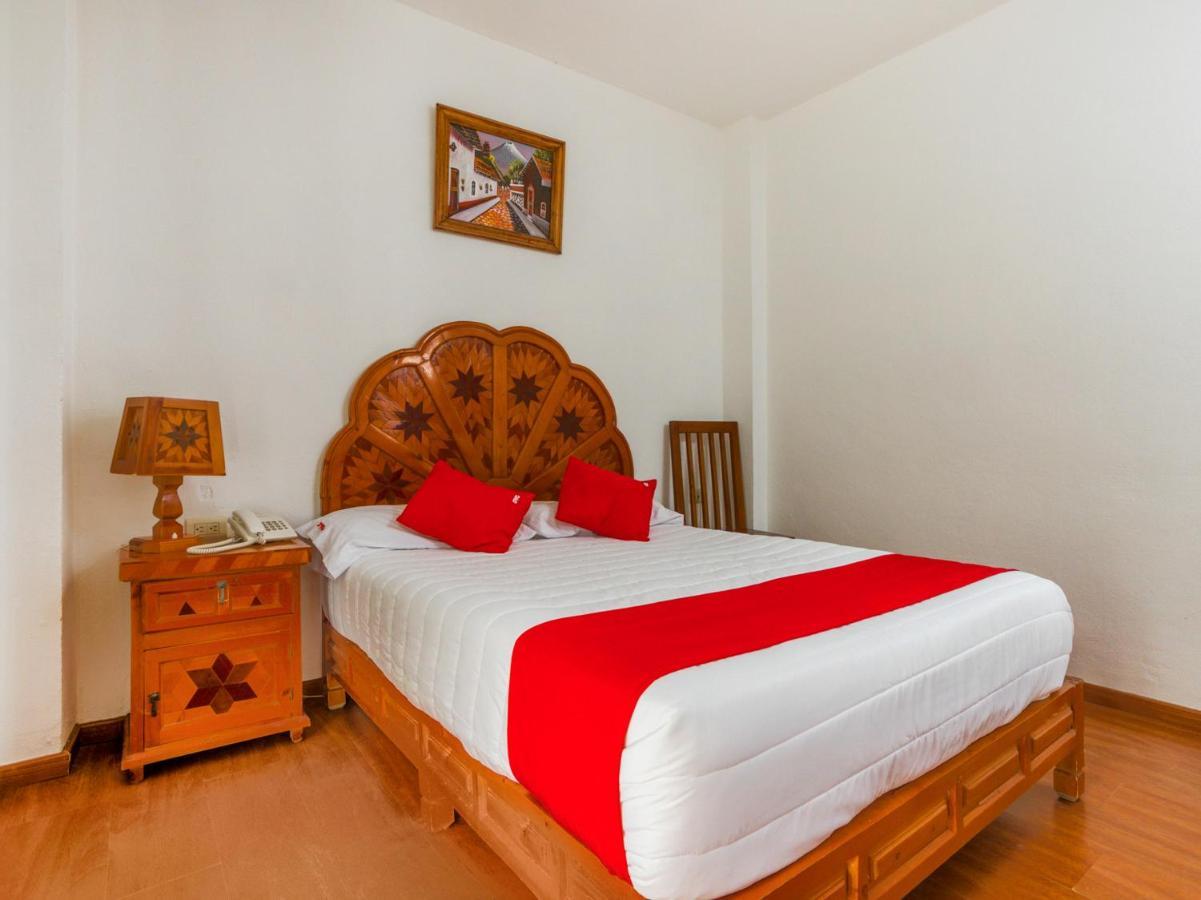 Oyo Hotel Montes, Atlixco Puebla エクステリア 写真